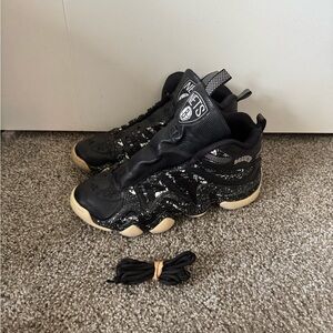 Crazy 8 Adidas Brooklyn Nets Men's SIZE 11 sneakers 2014 shoes black white